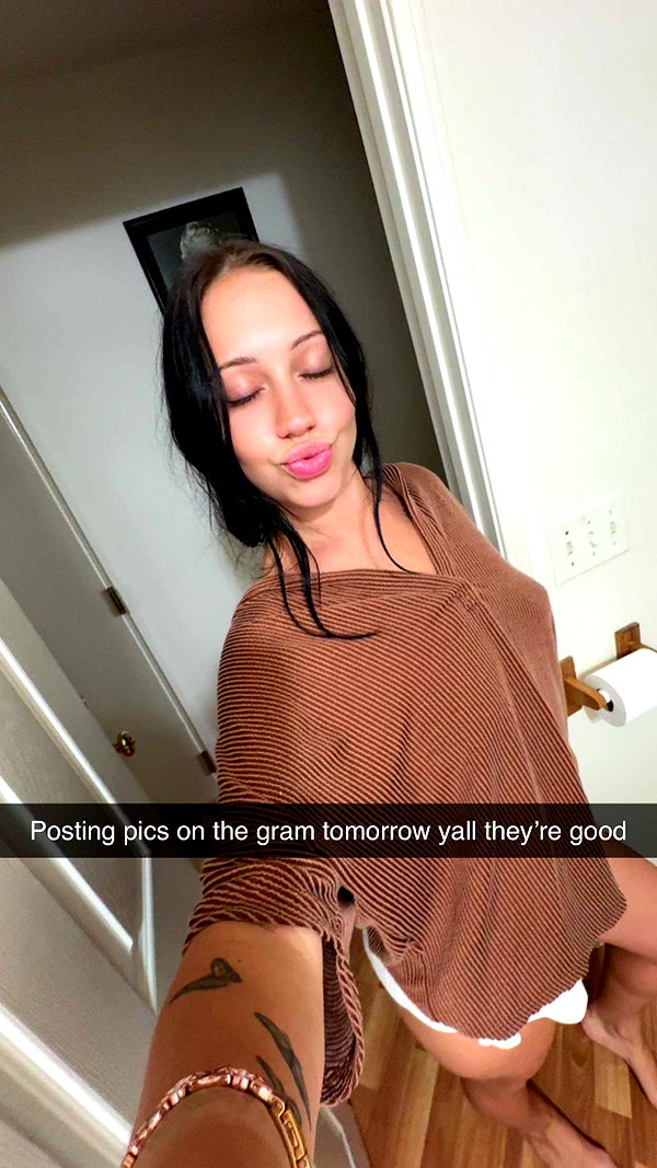 ema.jeann snapchat image archive image