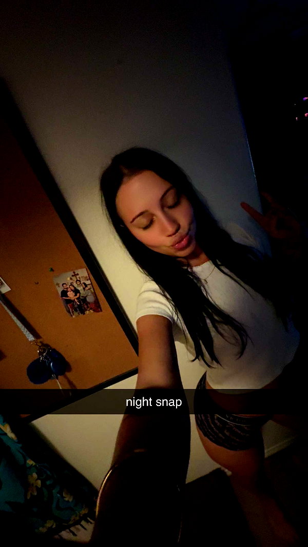 ema.jeann snapchat image archive image