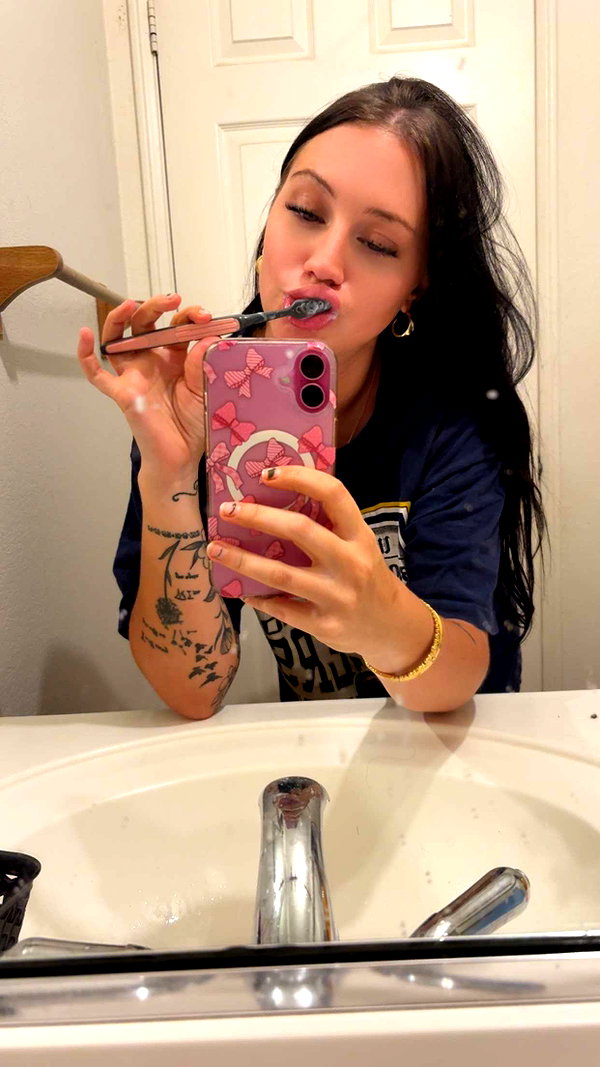 ema.jeann snapchat image archive image