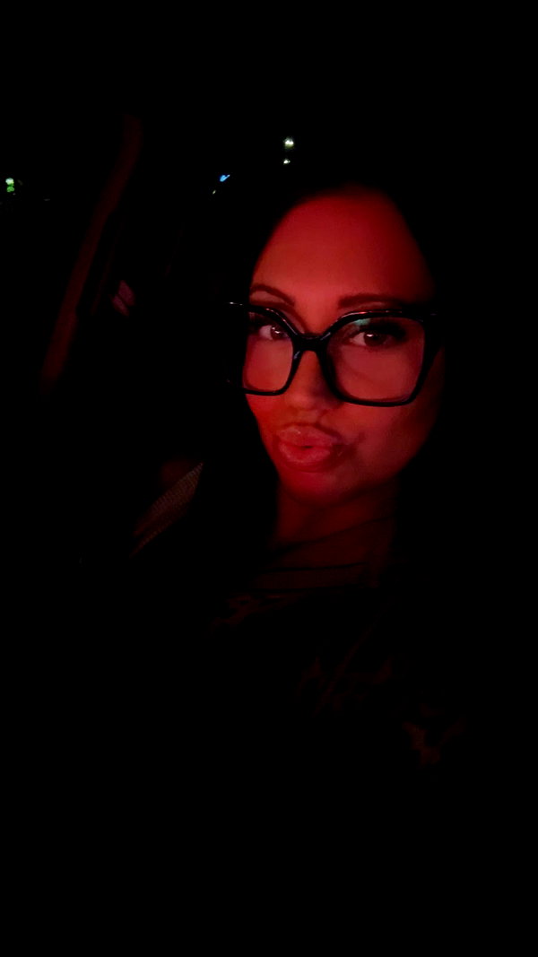 ema.jeann snapchat image archive image