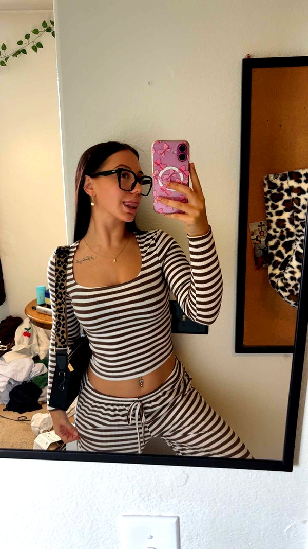 ema.jeann snapchat image archive image
