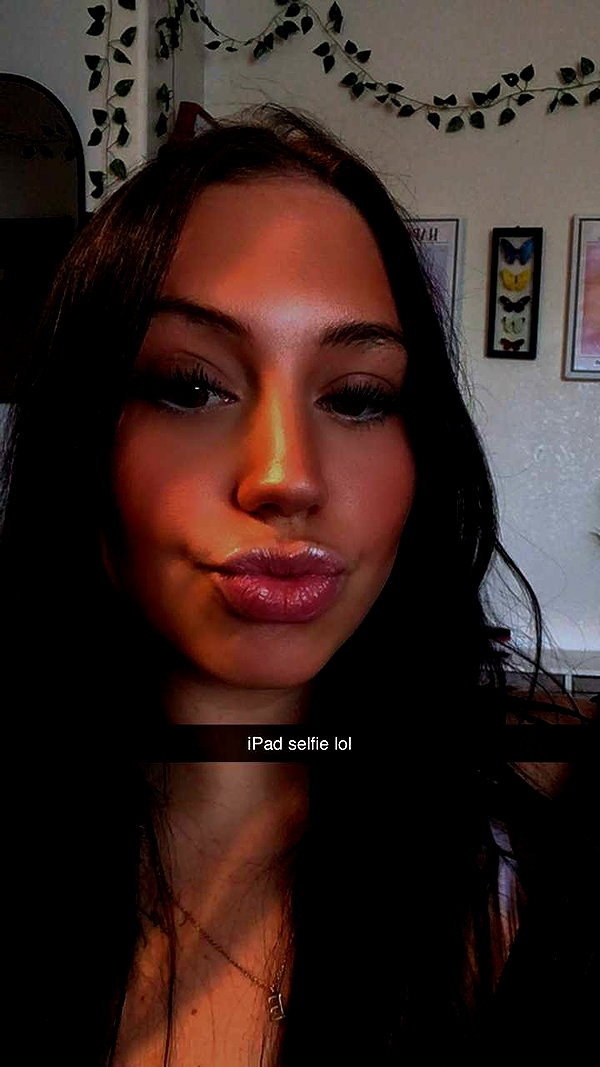 ema.jeann snapchat image archive image