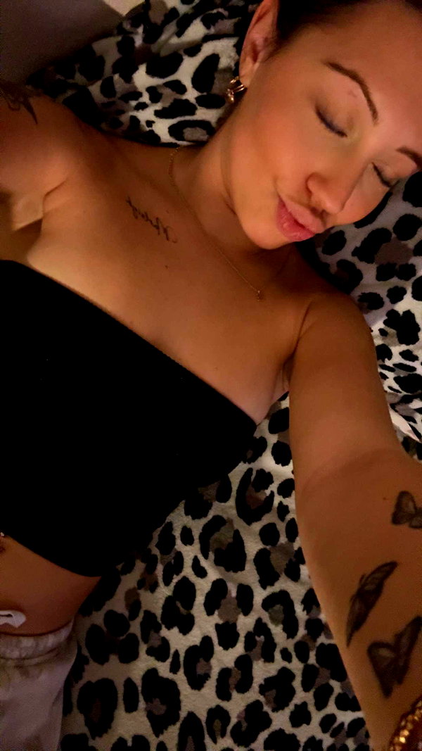 ema.jeann snapchat image archive image