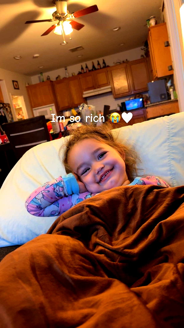 ema.jeann snapchat image archive image