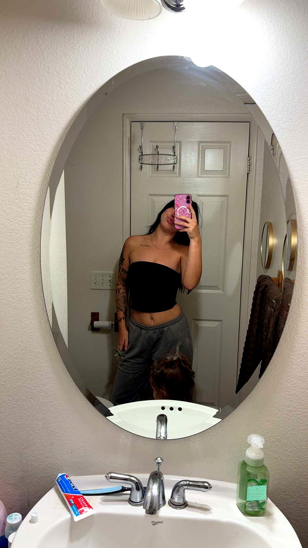 ema.jeann snapchat image archive image