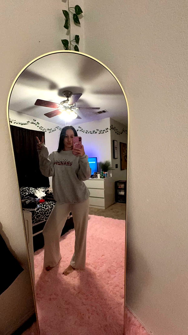 ema.jeann snapchat image archive image