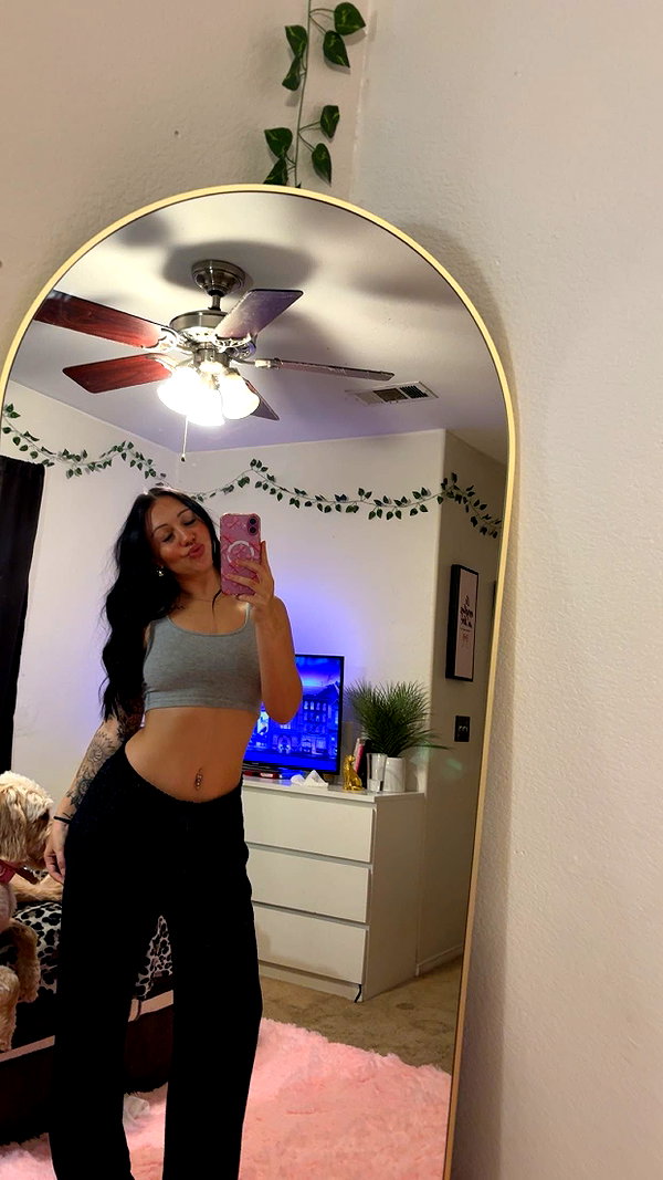 ema.jeann snapchat image archive image