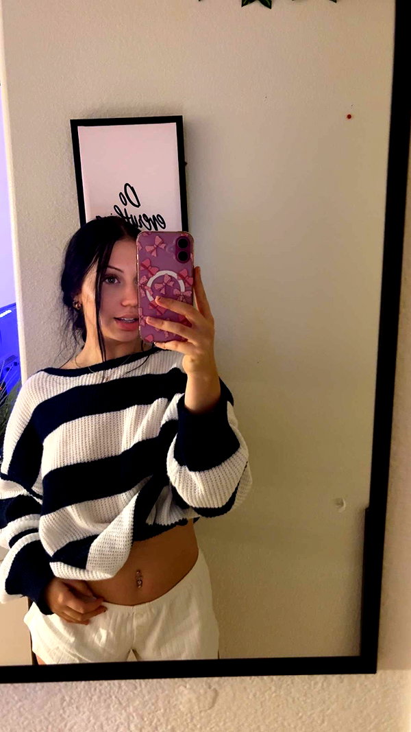 ema.jeann snapchat image archive image