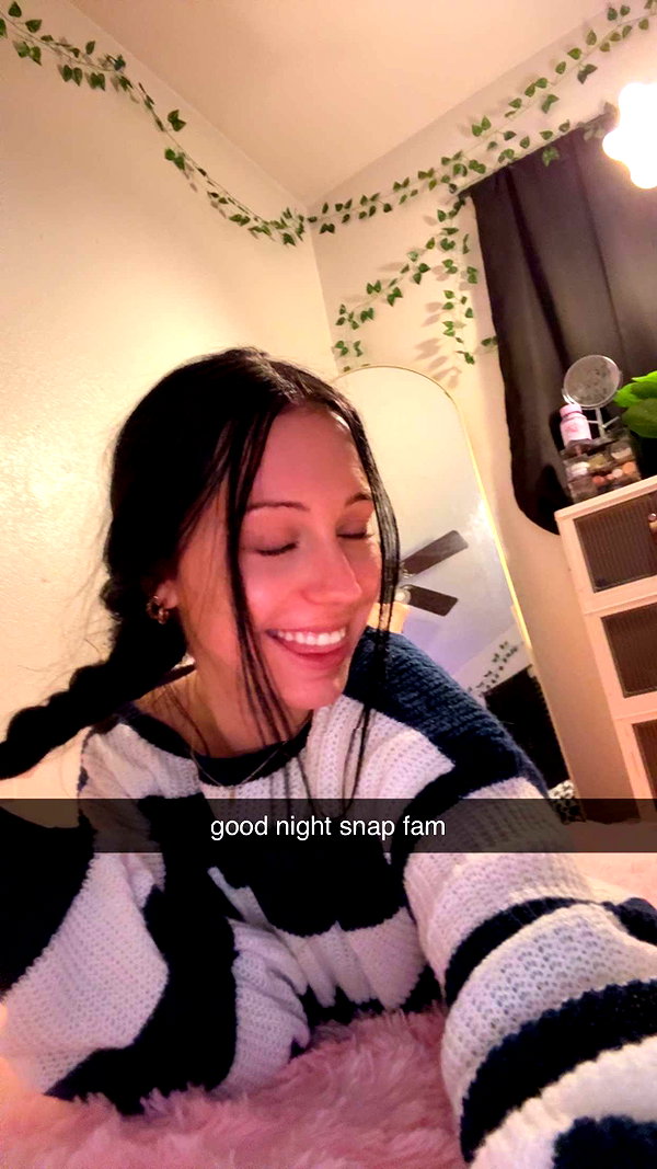 ema.jeann snapchat image archive image