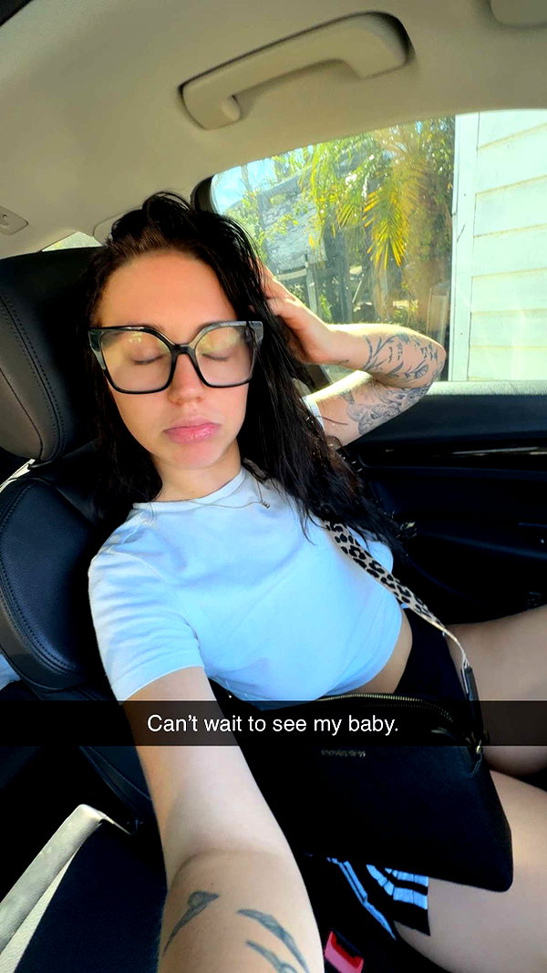 ema.jeann snapchat image archive image