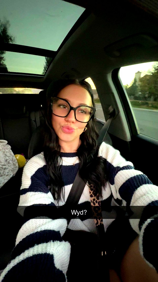 ema.jeann snapchat image archive image