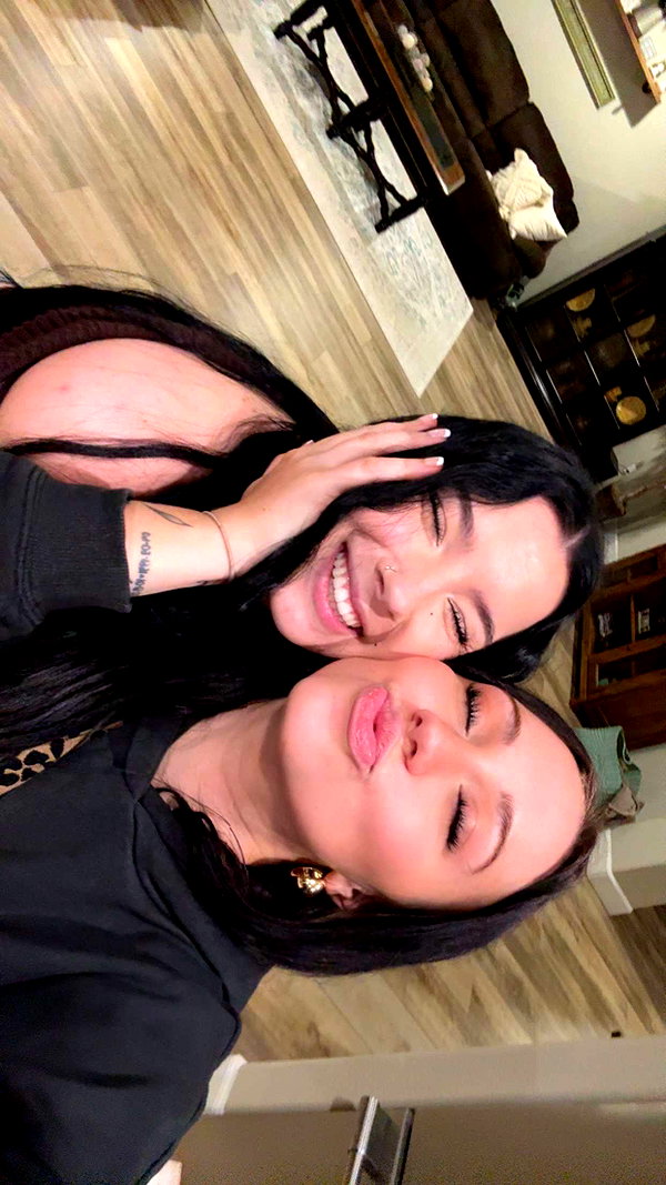 ema.jeann snapchat image archive image