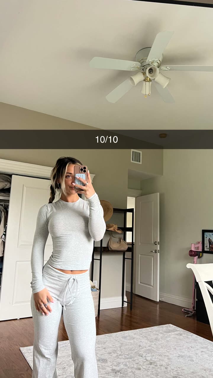 emelye.ender snapchat image archive image