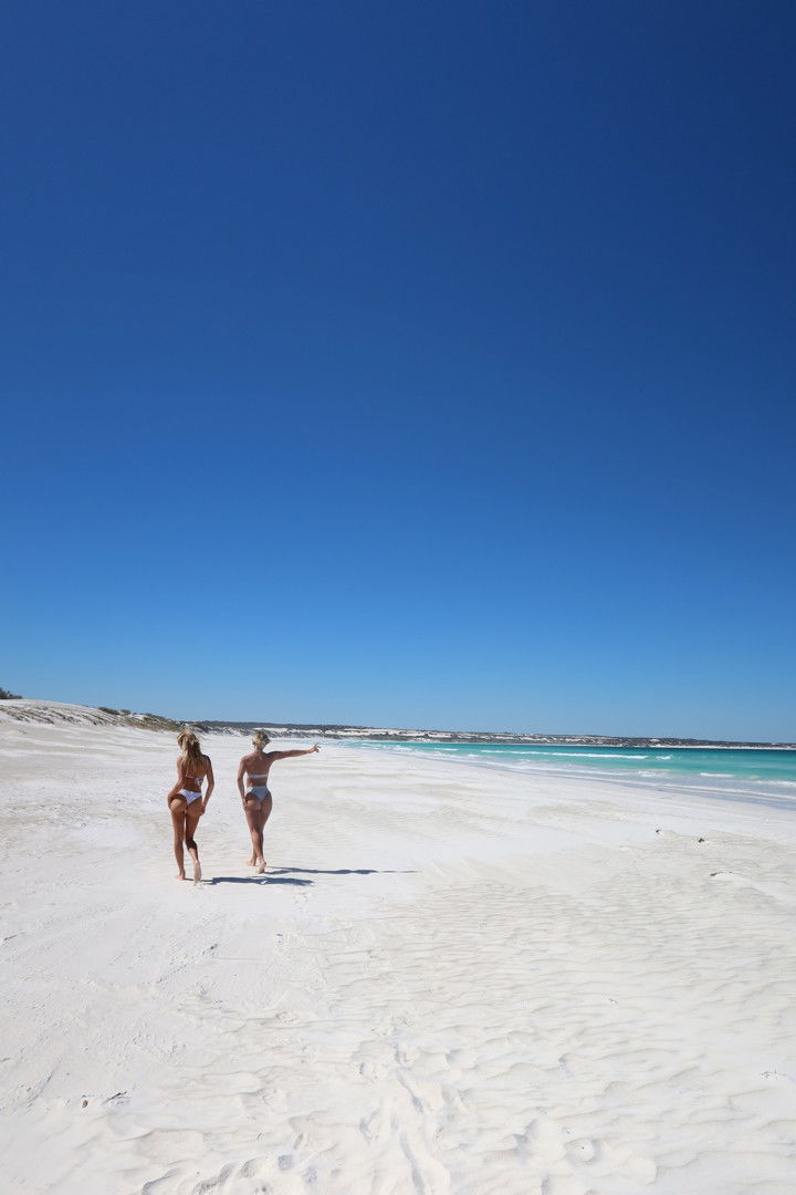 emelye.ender snapchat image archive image