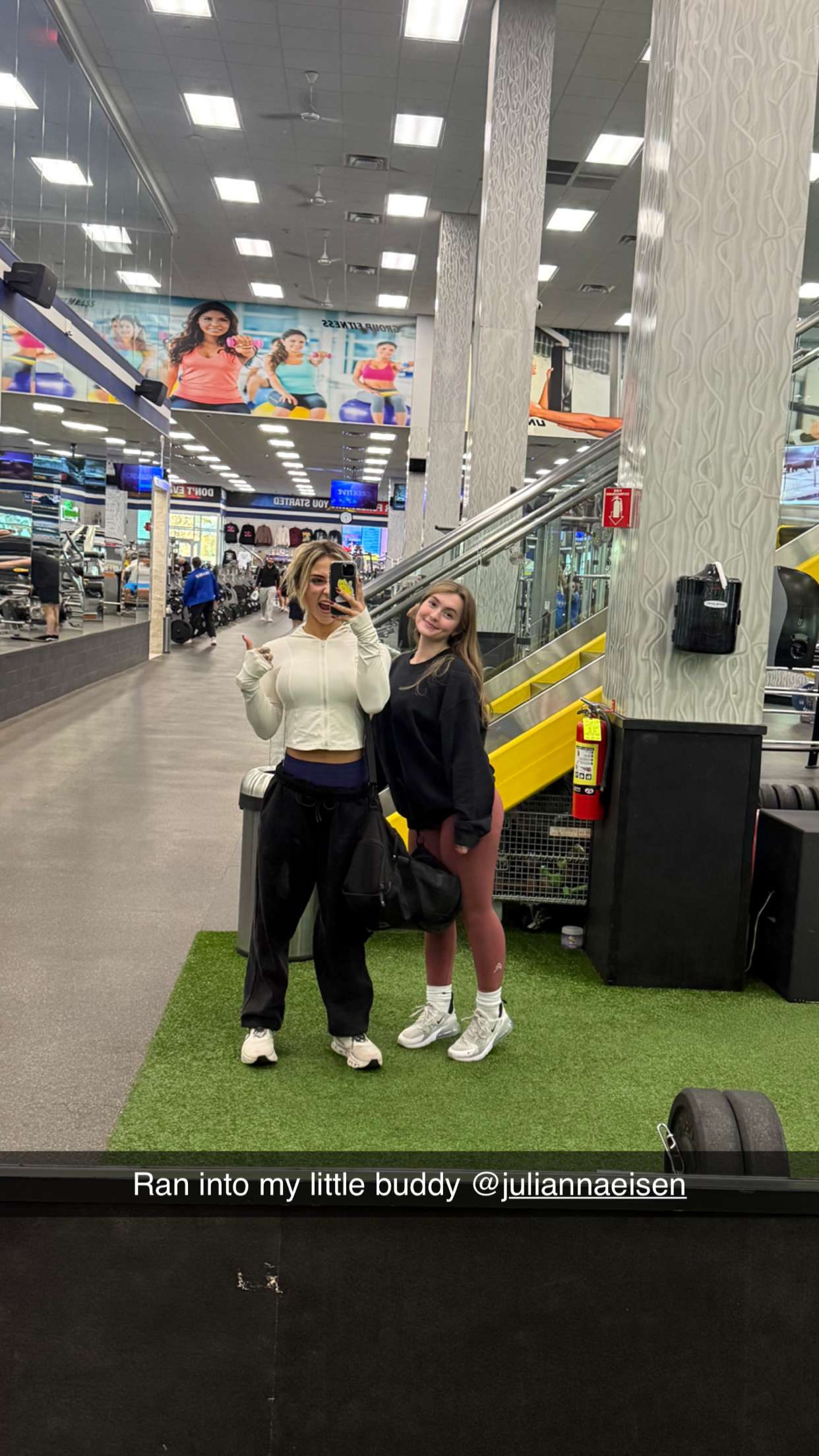 emelye.ender snapchat image archive image