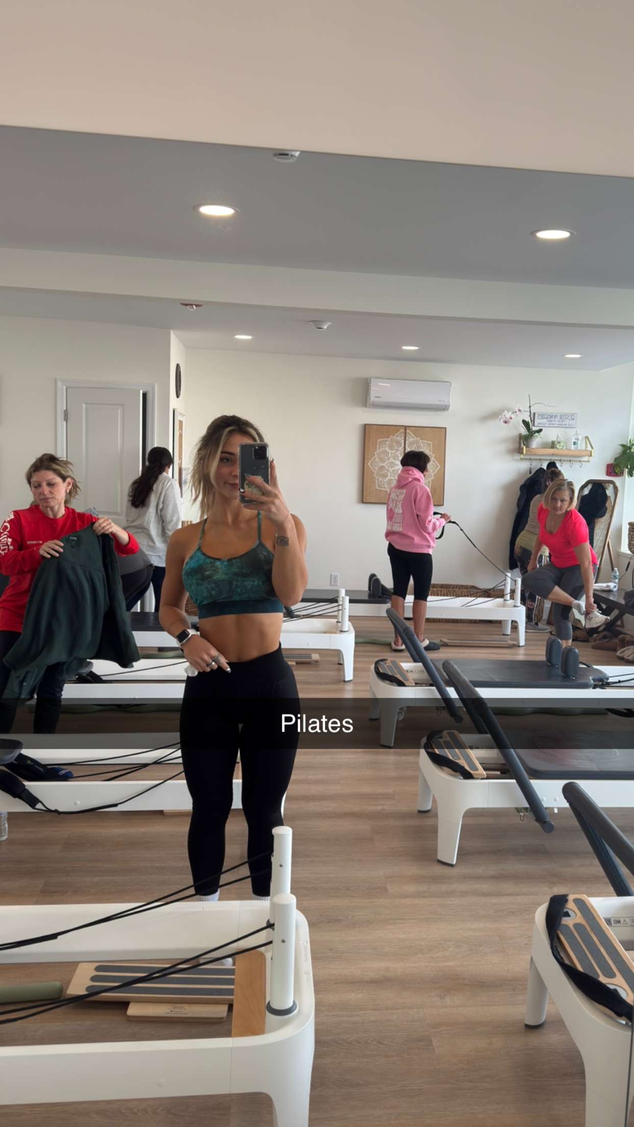 emelye.ender snapchat image archive image