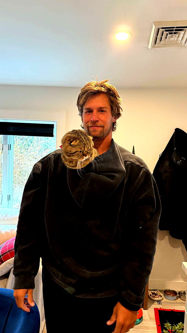 emelye.ender image ~ Altpins