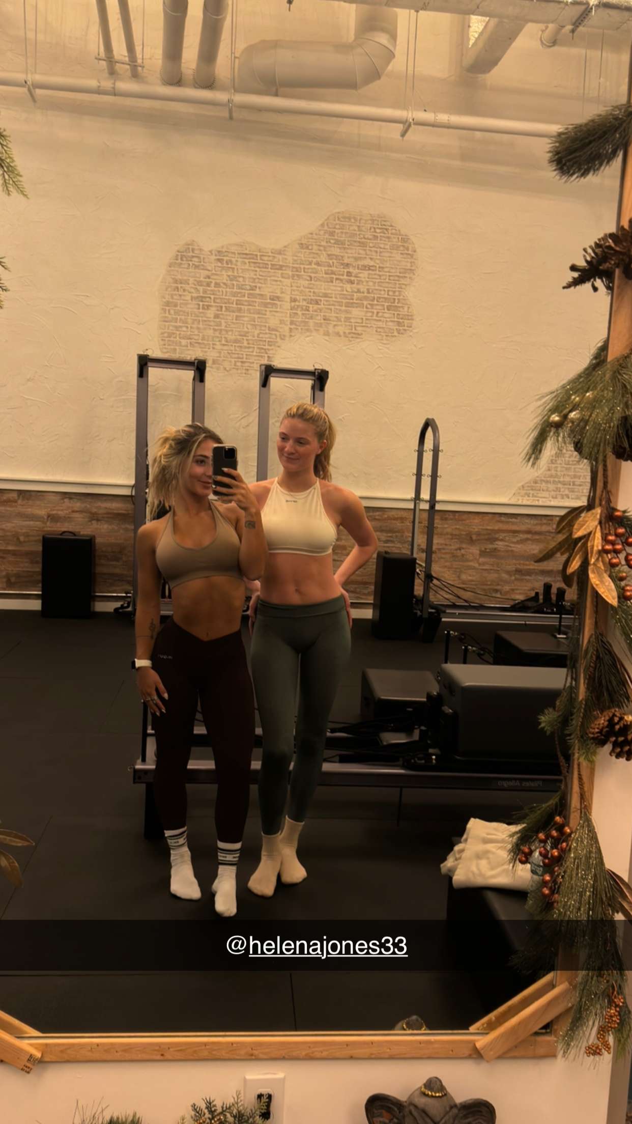 emelye.ender snapchat image archive image