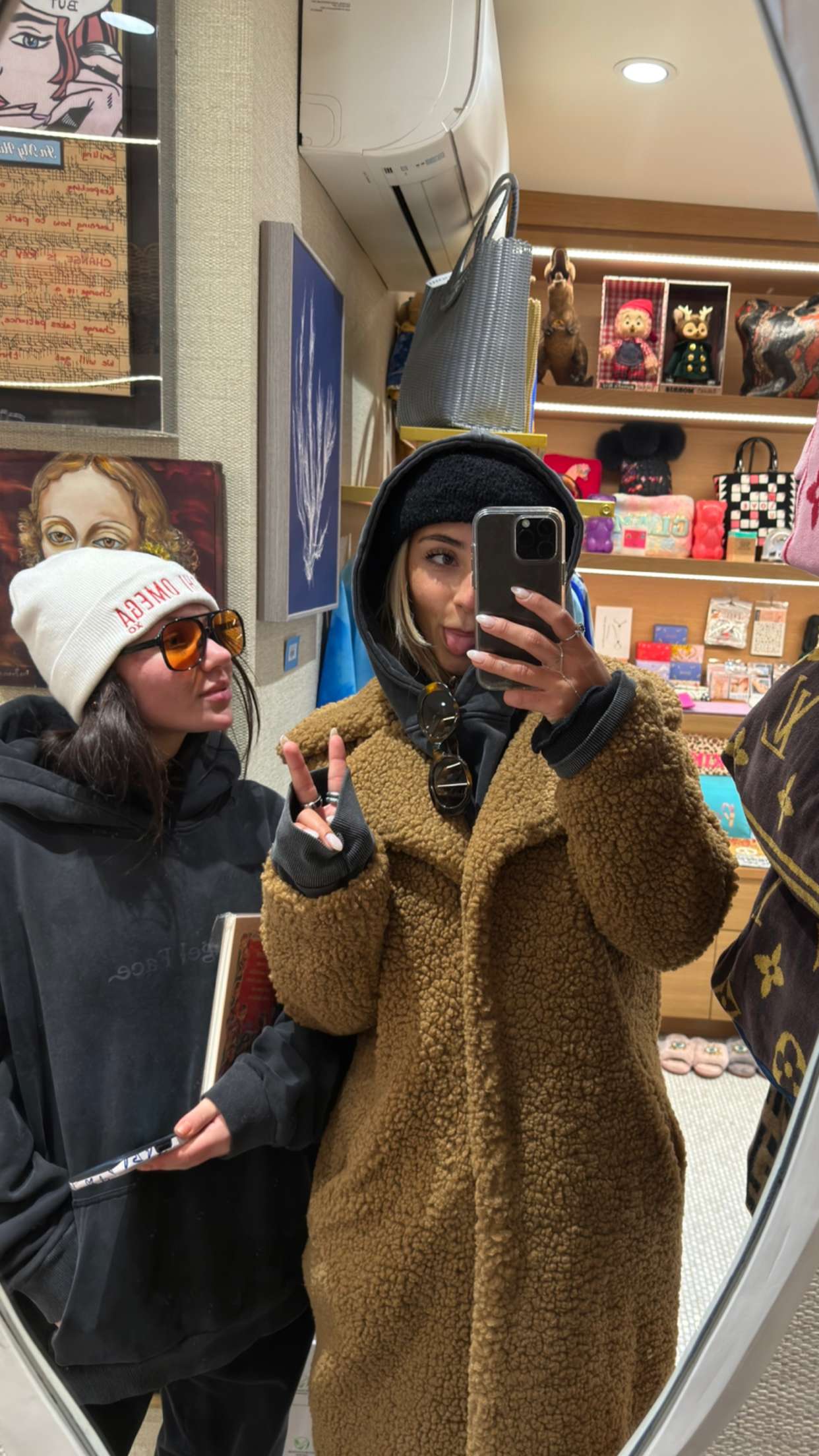 emelye.ender snapchat image archive image