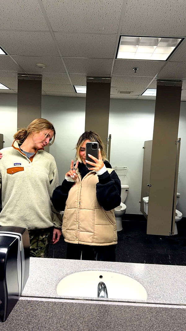 emelye.ender image ~ Altpins