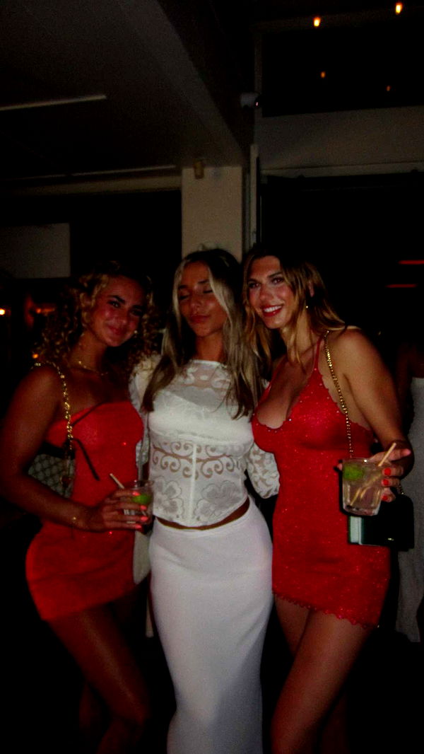 emelye.ender image ~ Altpins