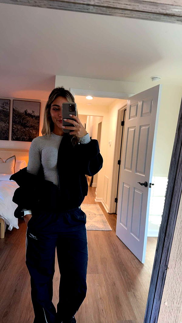 emelye.ender image ~ Altpins