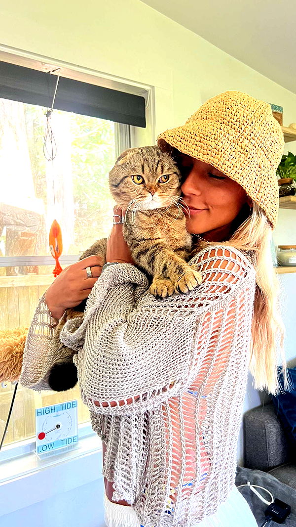 emelye.ender image ~ Altpins