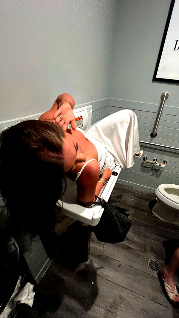 emelye.ender image ~ Altpins