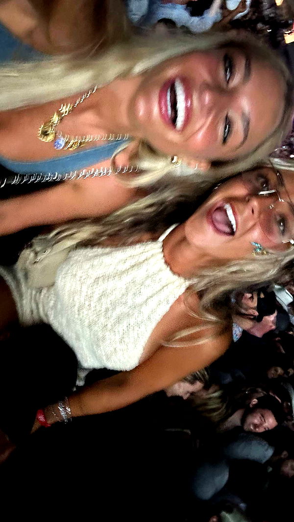 emelye.ender image ~ Altpins