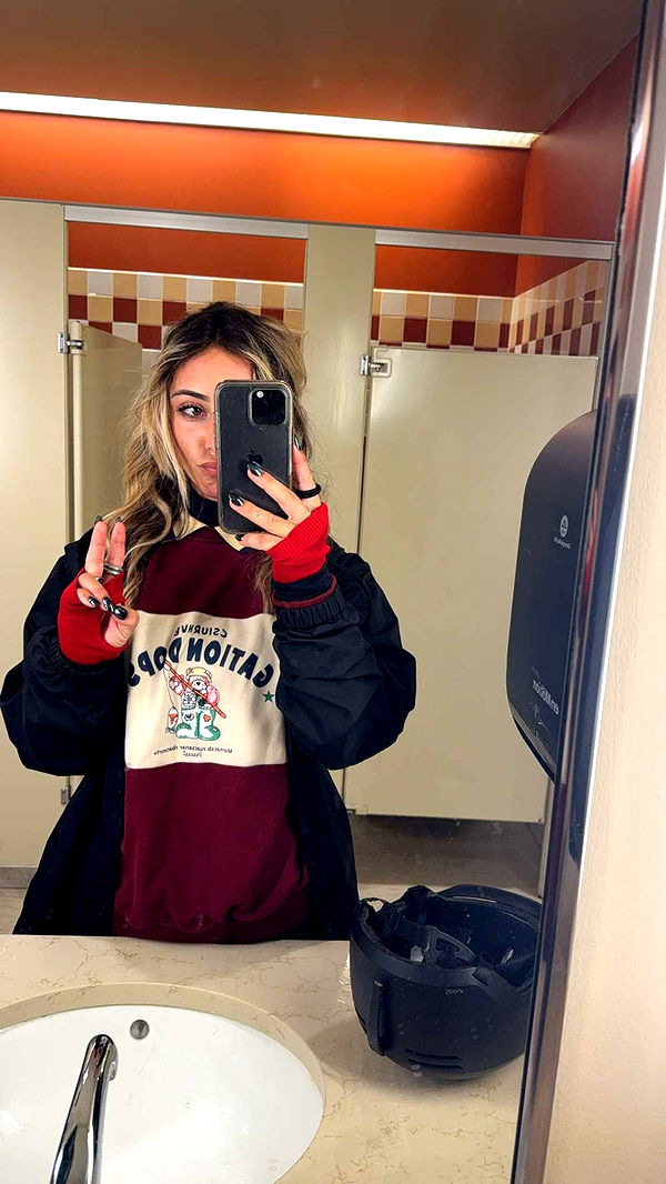 emelye.ender image ~ Altpins