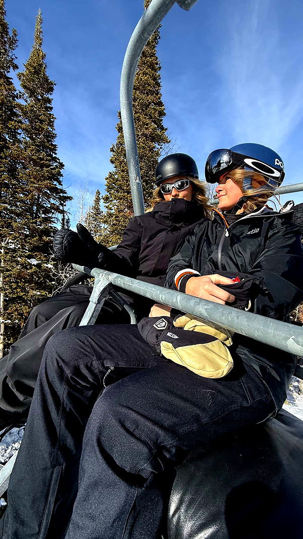 emelye.ender image ~ Altpins