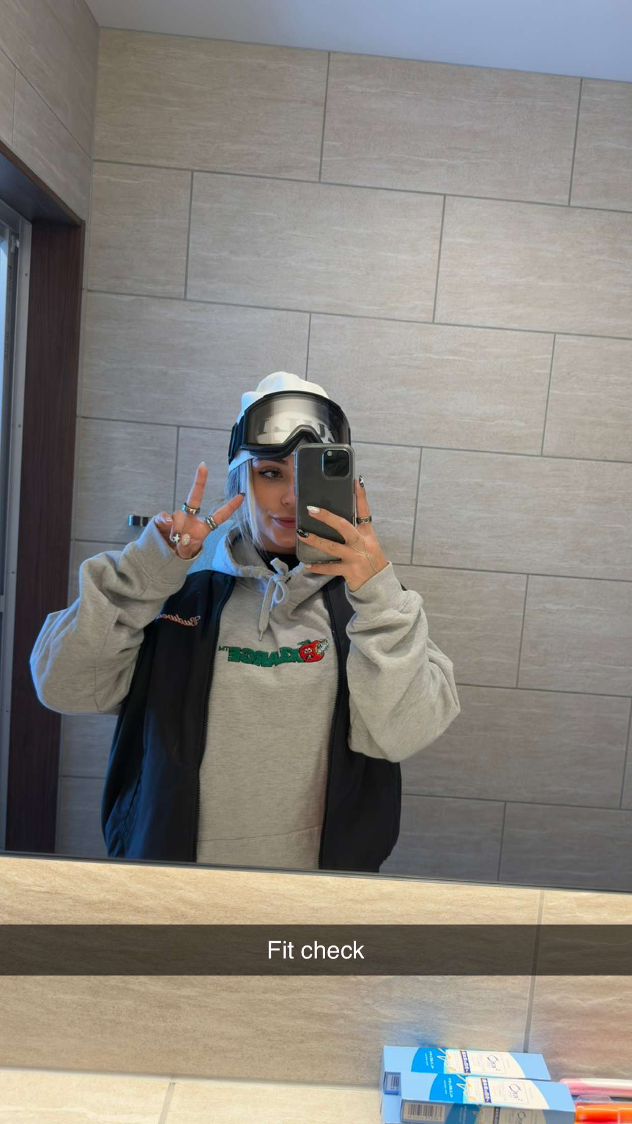 emelye.ender snapchat image archive image