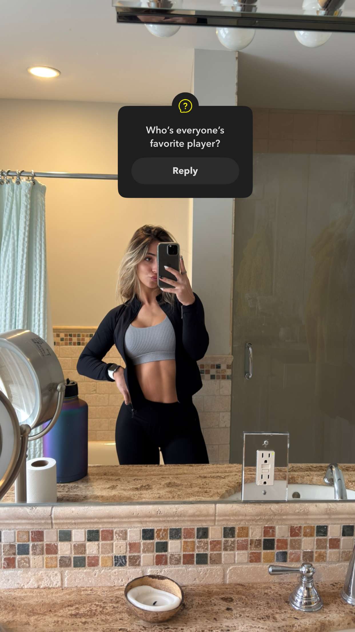 emelye.ender snapchat image archive image