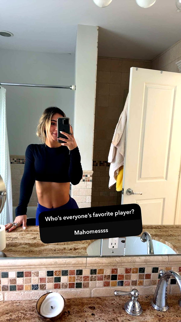 emelye.ender snapchat image archive image