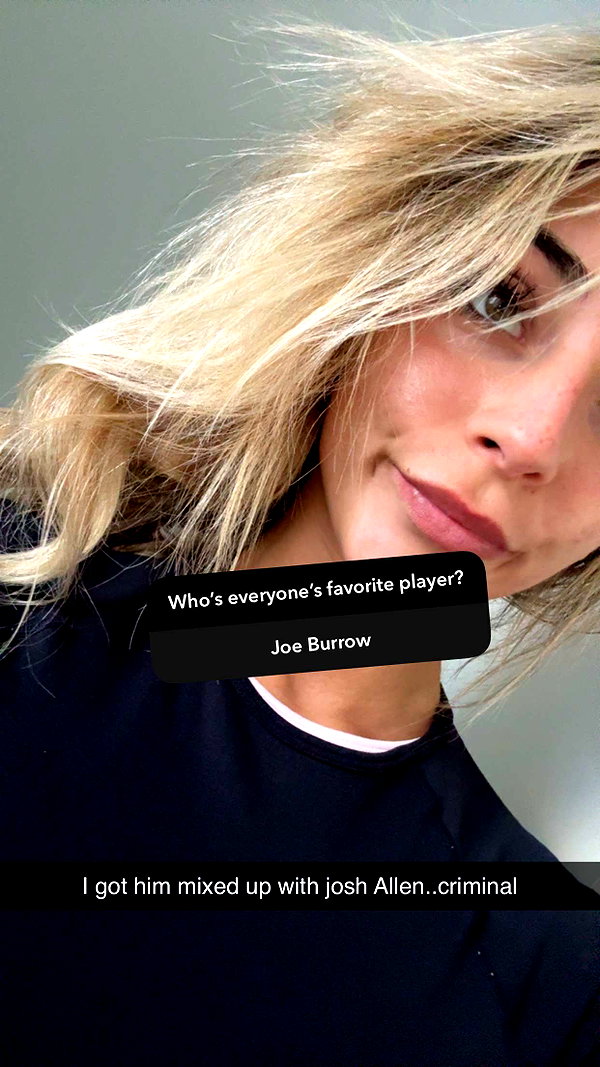 emelye.ender snapchat image archive image