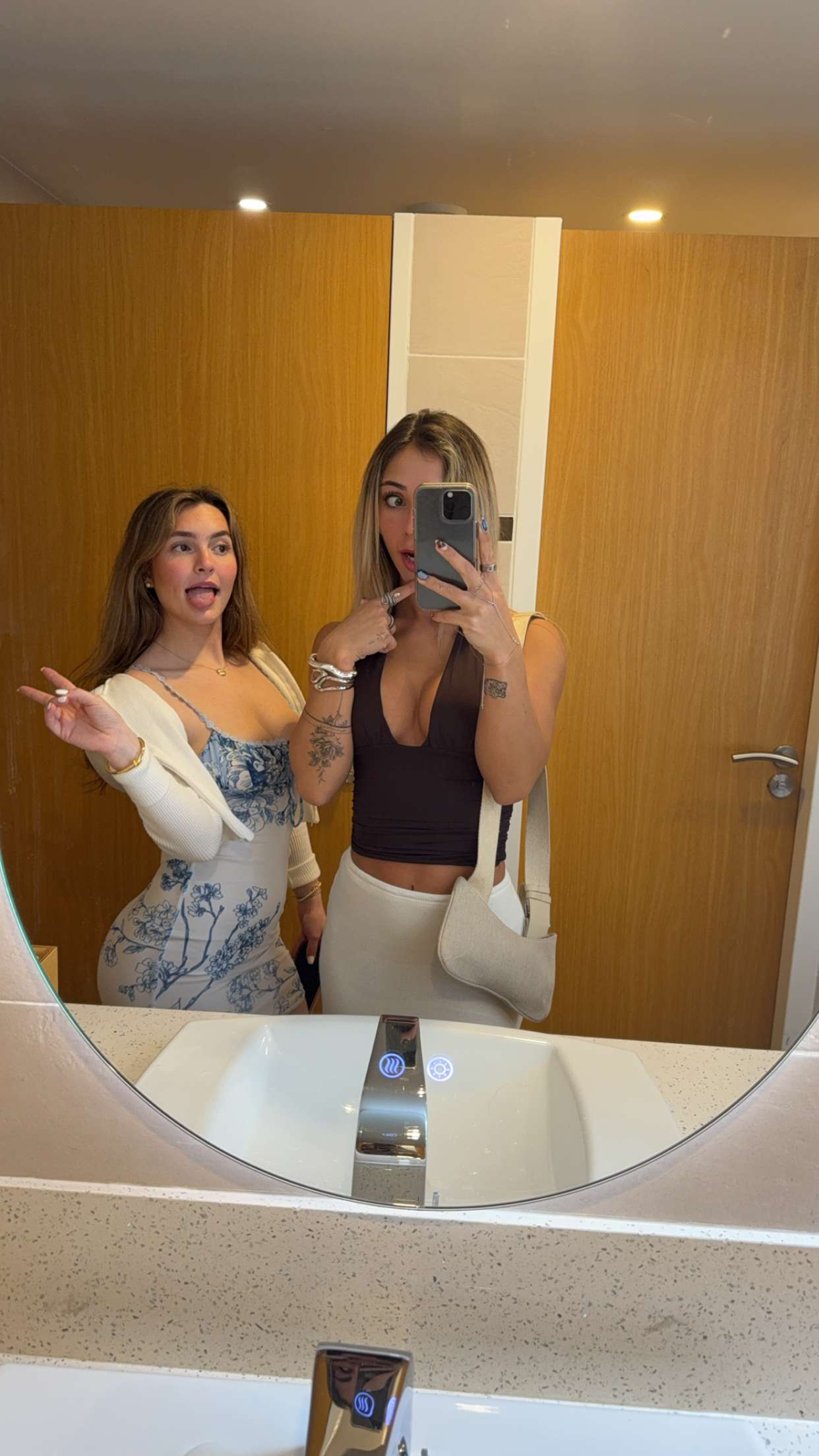 emelye.ender snapchat image archive image