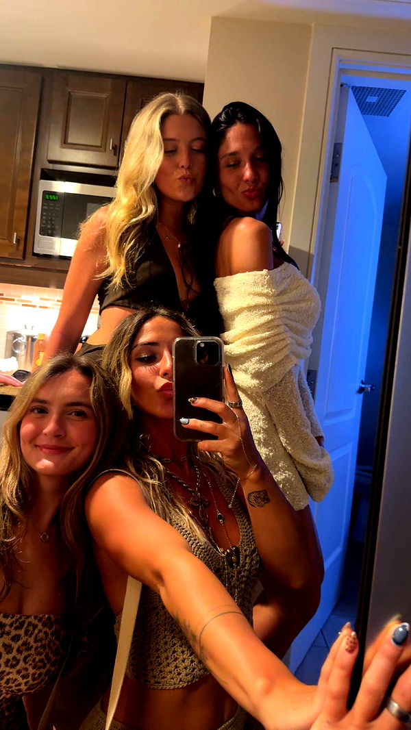 emelye.ender image ~ Altpins