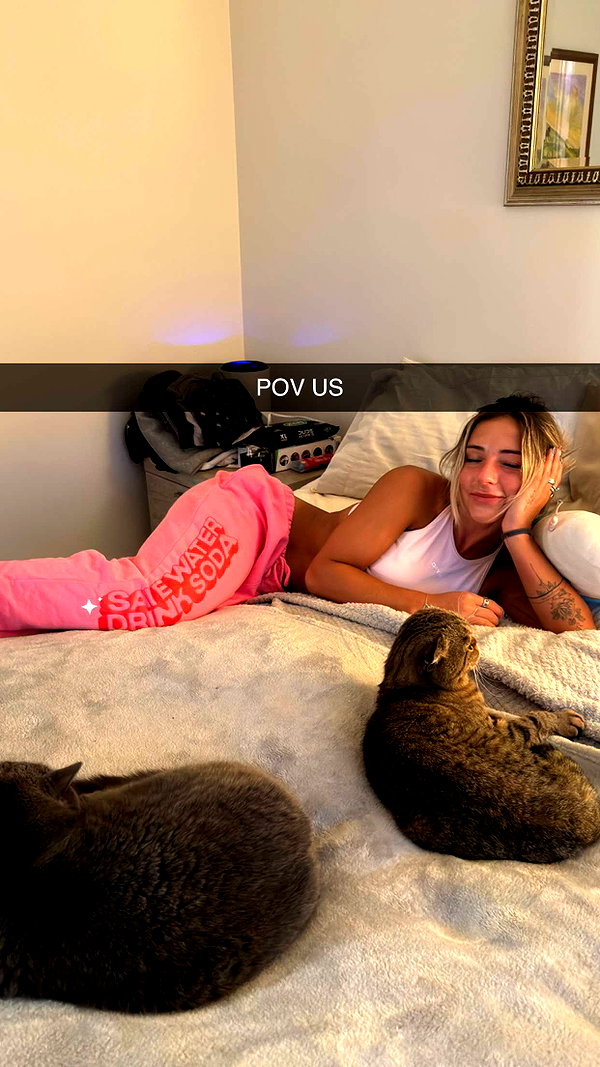 emelye.ender snapchat image archive image