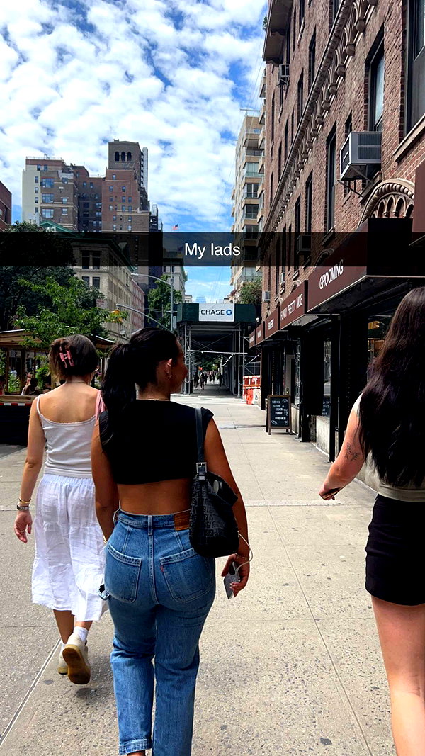 emelye.ender snapchat image archive image
