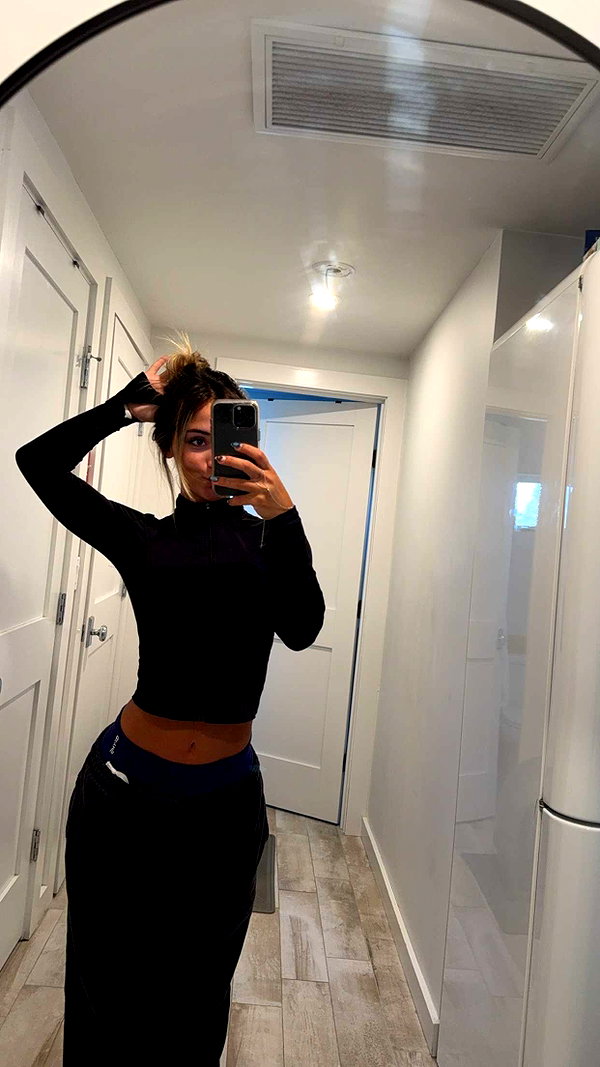 emelye.ender snapchat image archive image