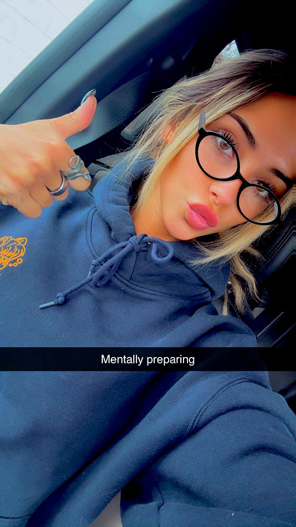 emelye.ender snapchat image archive image