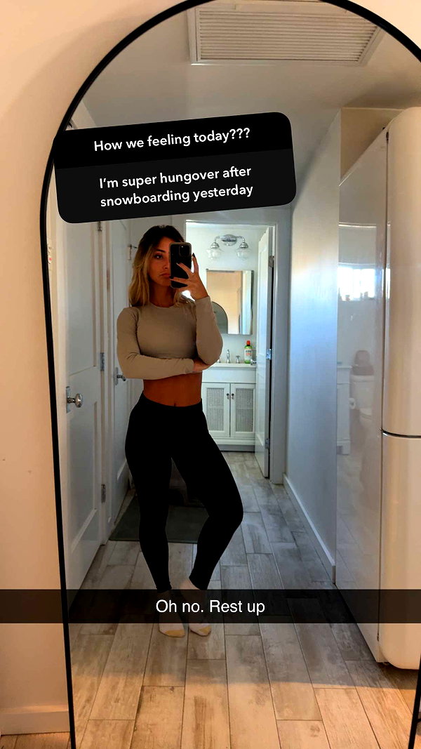 emelye.ender snapchat image archive image