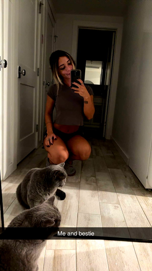 emelye.ender snapchat image archive image