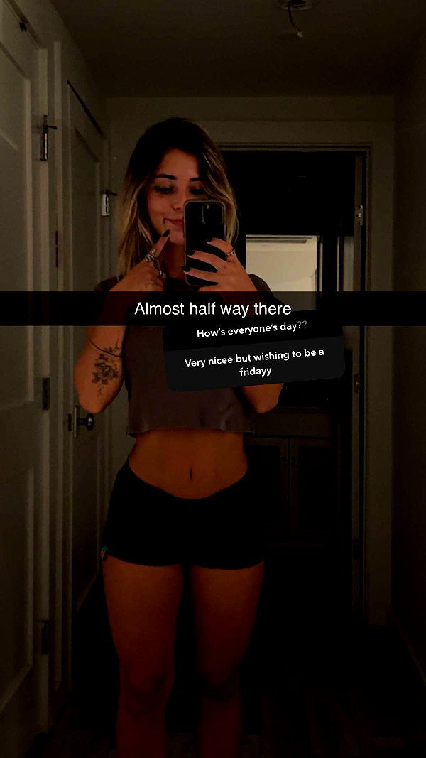 emelye.ender snapchat image archive image