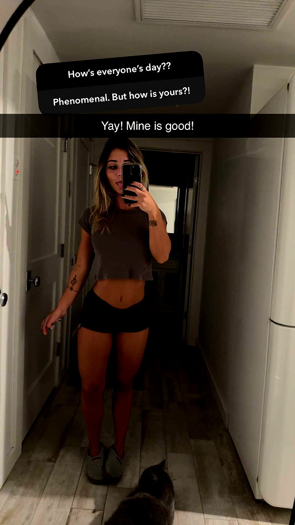 emelye.ender snapchat image archive image