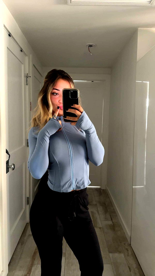 emelye.ender snapchat image archive image