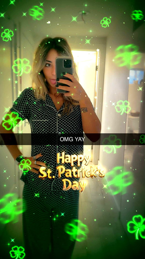 emelye.ender snapchat image archive image
