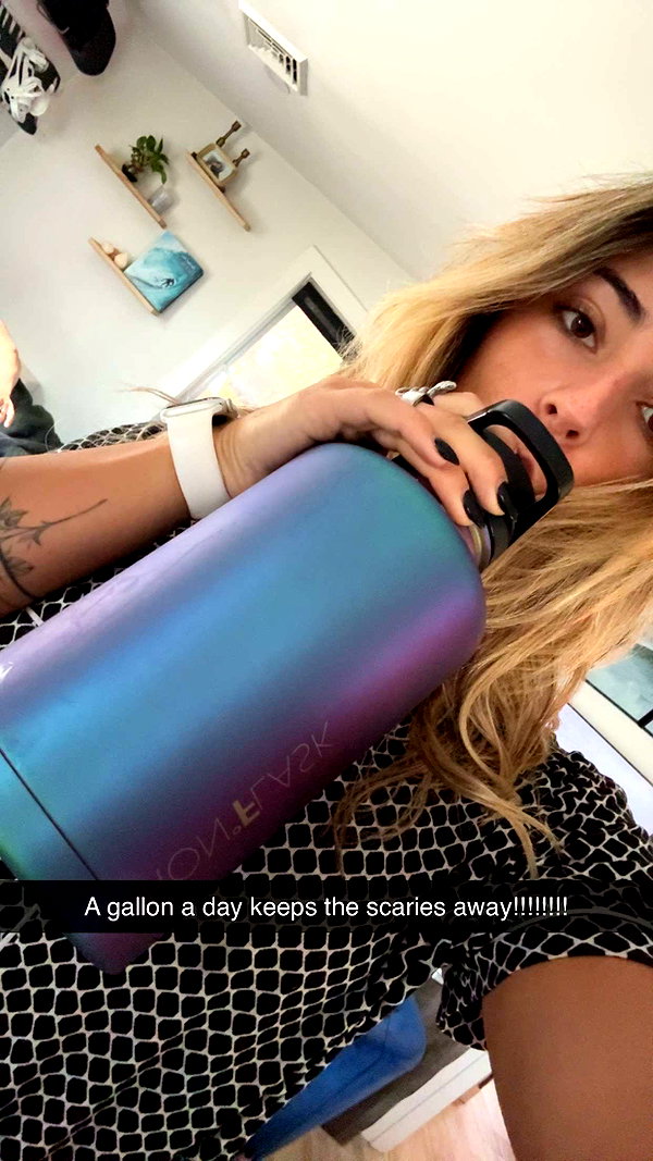 emelye.ender snapchat image archive image
