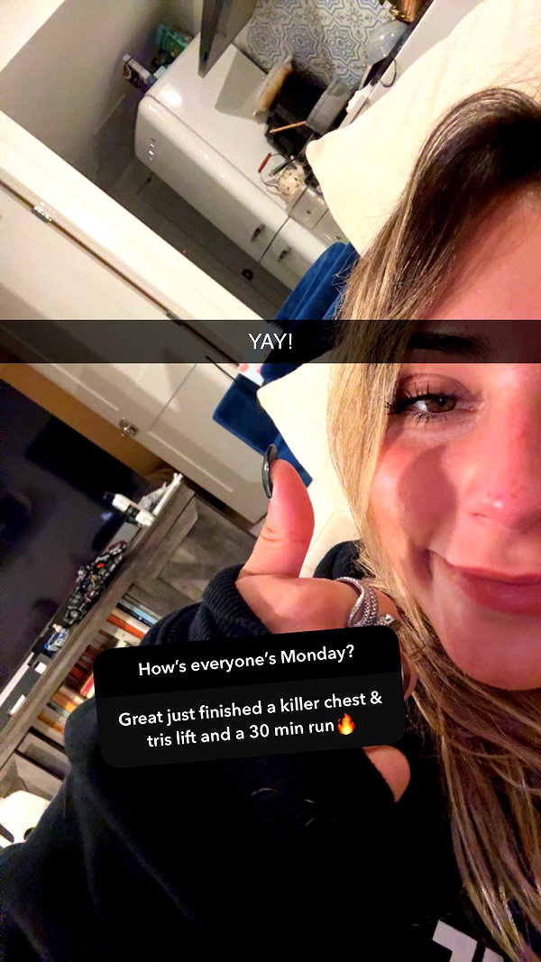 emelye.ender snapchat image archive image