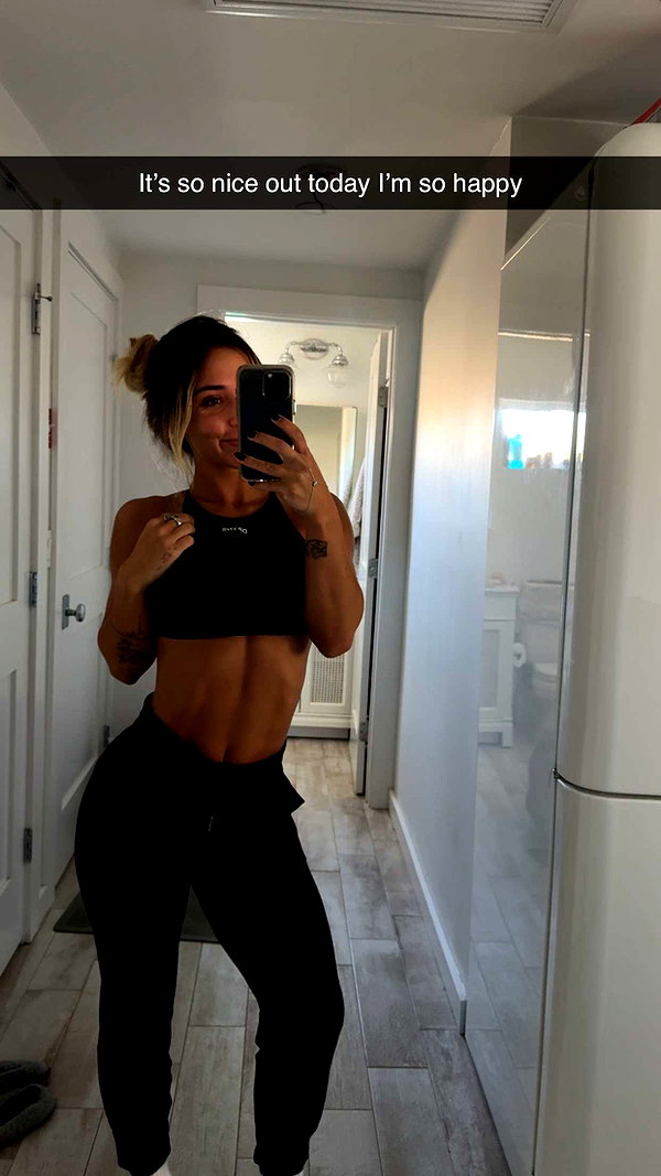 emelye.ender snapchat image archive image